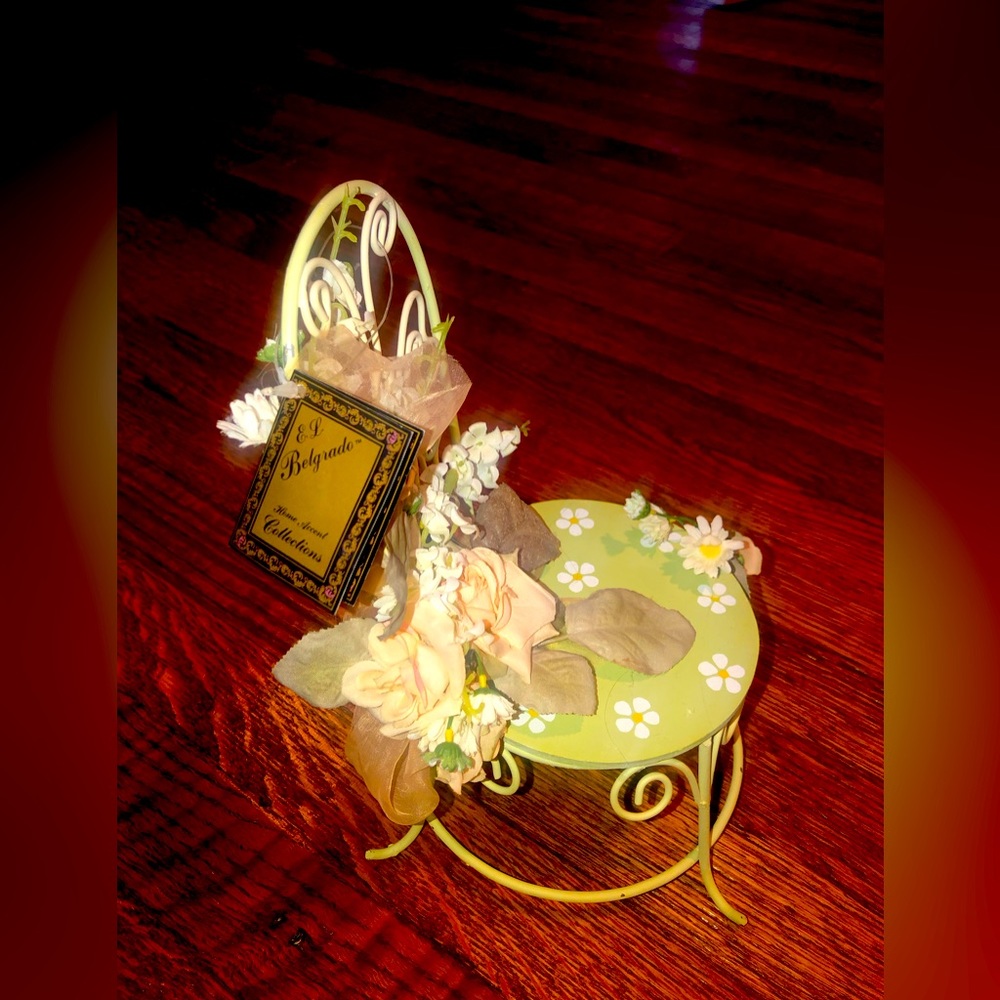 Dollhouse Chair